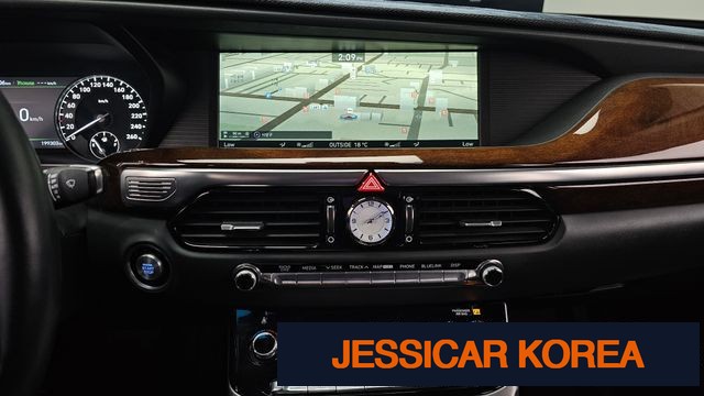 2017 Genesis EQ900 - Thumbnail 5