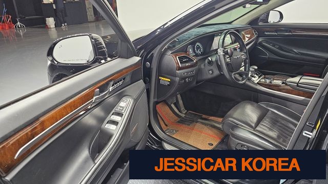 2017 Genesis EQ900 - Thumbnail 9