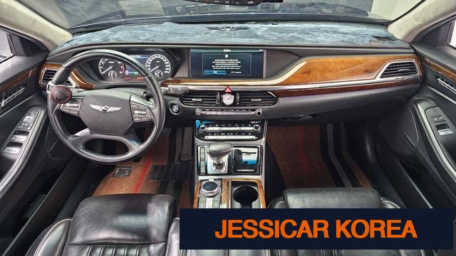 2017 Genesis EQ900 - Thumbnail 10