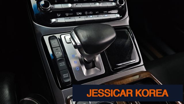 2017 Genesis EQ900 - Thumbnail 11
