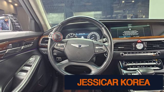 2017 Genesis EQ900 - Thumbnail 14