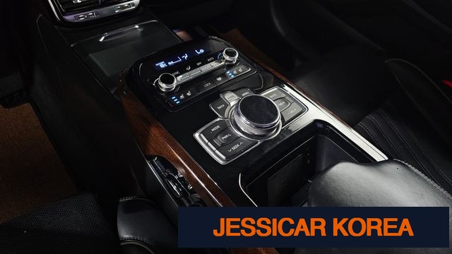 2017 Genesis EQ900 - Thumbnail 15