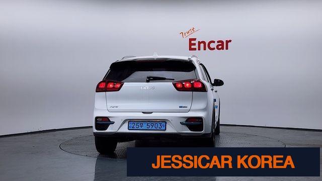 2022 Kia Niro EV - Thumbnail 20