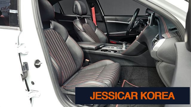 2021 Genesis The New G70 - Thumbnail 3