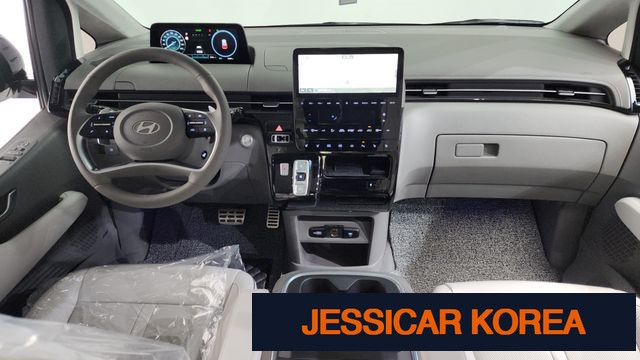 2025 Hyundai Staria - Thumbnail 10