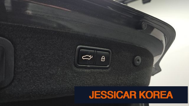 2019 Genesis G70 - Thumbnail 19