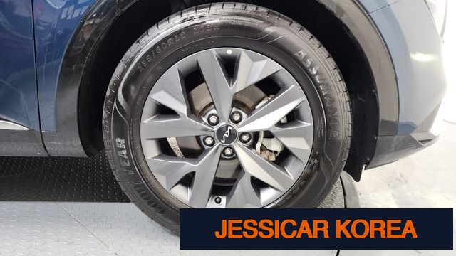 2022 Kia Sportage 5th Gen - Thumbnail 4