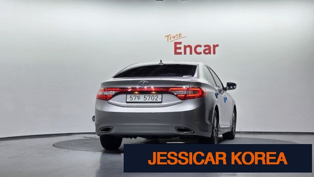 2013 Hyundai Grandeur HG - Thumbnail 3