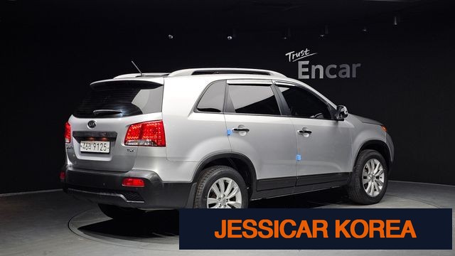 2011 Kia Sorento R - Thumbnail 3