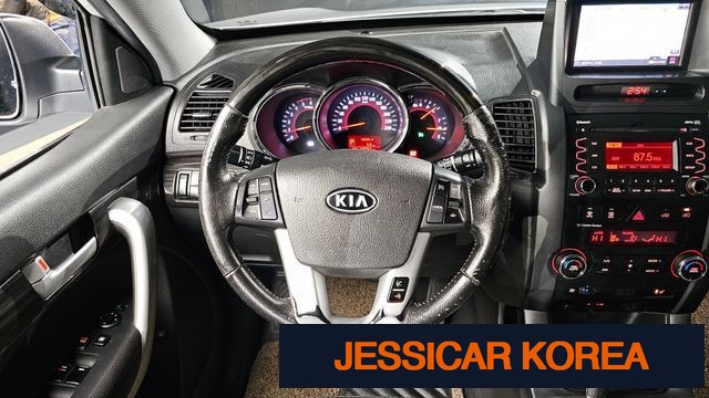 2011 Kia Sorento R - Thumbnail 13