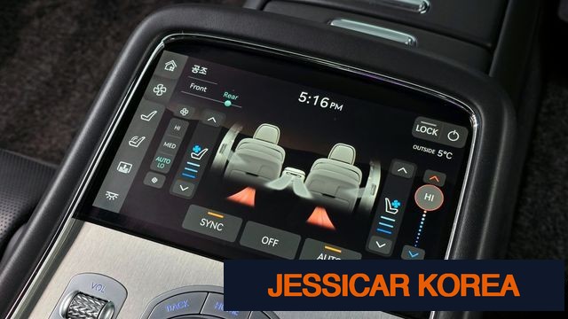 2022 Genesis G90 (RS4) - Thumbnail 16