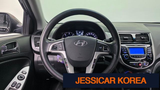 2013 Hyundai Accent (new model) - Thumbnail 12