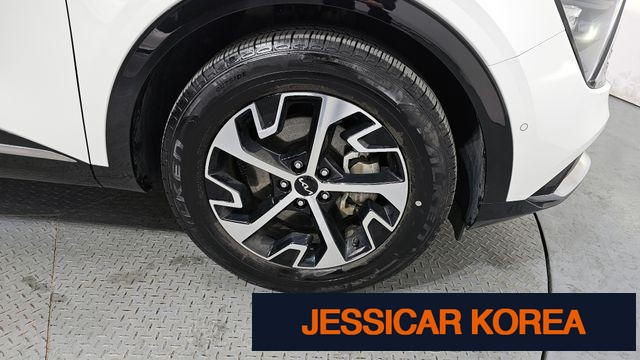 2022 Kia Sportage 5th generation hybrid - Thumbnail 18