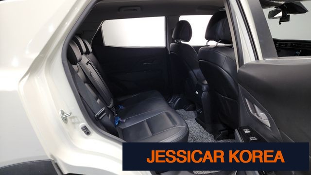 2022 KG Mobility Beautiful Korando - Thumbnail 2