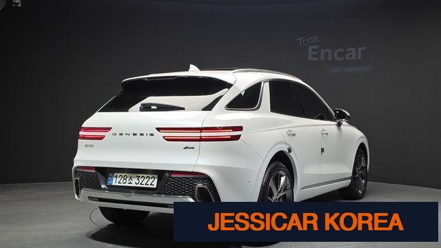2023 Genesis GV70 - Thumbnail 5