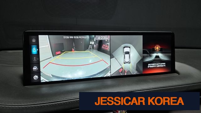 2023 Genesis GV70 - Thumbnail 12