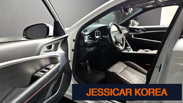 2021 Genesis The New G70 - Thumbnail 11
