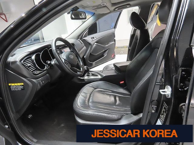 2011 Kia K5 - Thumbnail 19