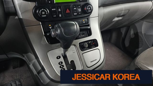2013 Kia Carnival R - Thumbnail 6