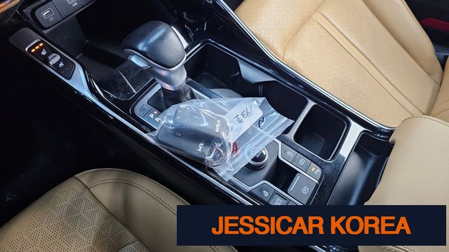 2023 Kia Sorento 4th Gen - Thumbnail 3