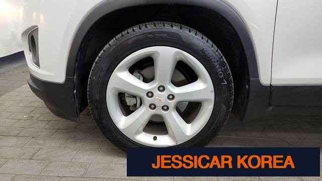 2016 Chevrolet Trax - Thumbnail 2