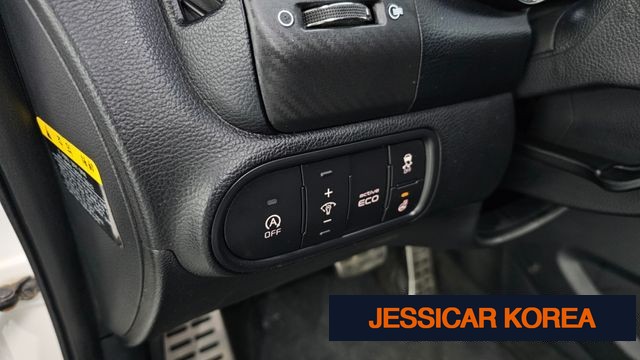 2013 Kia K3 - Thumbnail 8