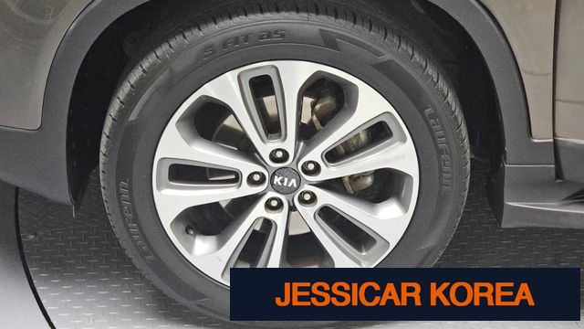 2014 Kia New Sorento R - Thumbnail 3