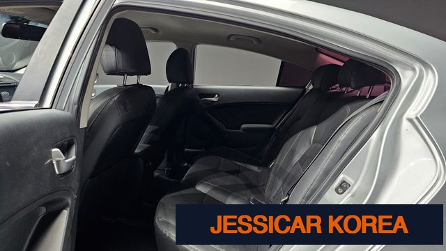 2015 Kia K3 - Thumbnail 11