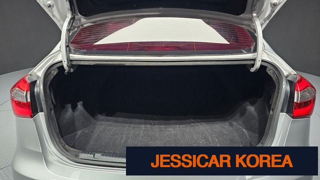 2015 Kia K3 - Thumbnail 19