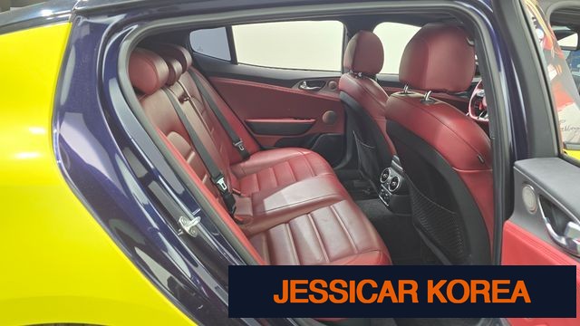 2018 Kia Stinger - Thumbnail 9