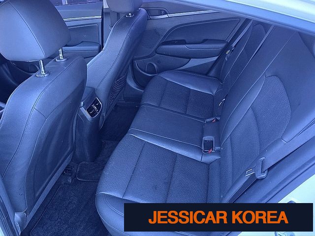 2017 Hyundai Avante AD - Thumbnail 20