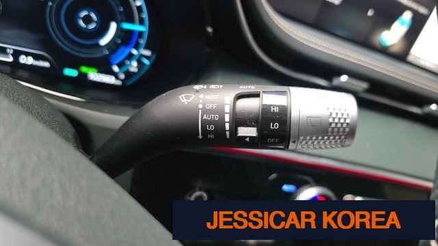 2022 Genesis Electrified GV70 - Thumbnail 4