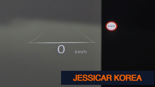 2022 Genesis Electrified GV70 - Thumbnail 10