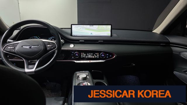 2022 Genesis Electrified GV70 - Thumbnail 13