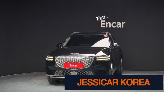 2022 Genesis Electrified GV70 - Thumbnail 16