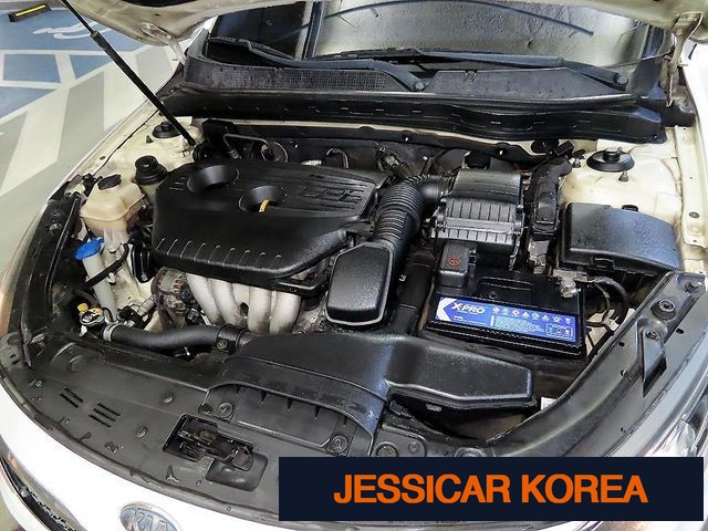 2012 Kia K5 - Thumbnail 12