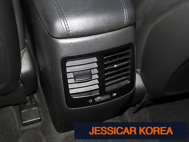 2012 Kia K5 - Thumbnail 19