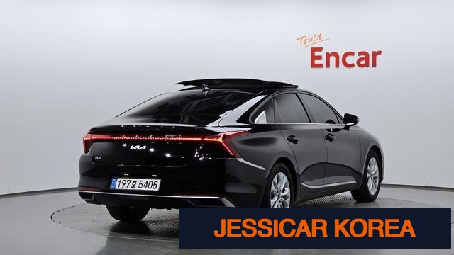 2022 Kia K8 - Thumbnail 9