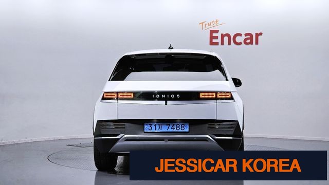 2022 Hyundai Ioniq 5 - Thumbnail 4