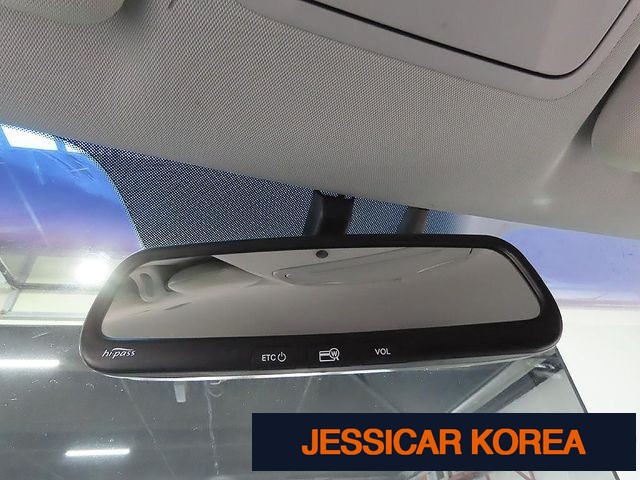 2011 Hyundai YF Sonata - Thumbnail 14