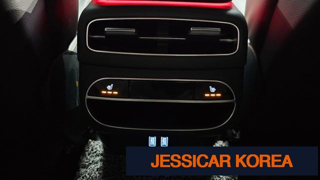 2023 Genesis GV70 - Thumbnail 7