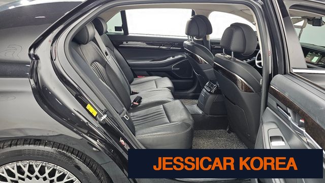 2019 Genesis G90 - Thumbnail 7