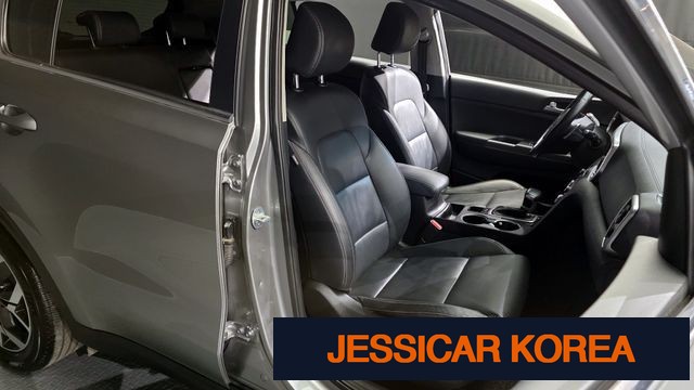 2020 Kia Sportage the bold - Thumbnail 2
