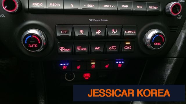 2020 Kia Sportage the bold - Thumbnail 3