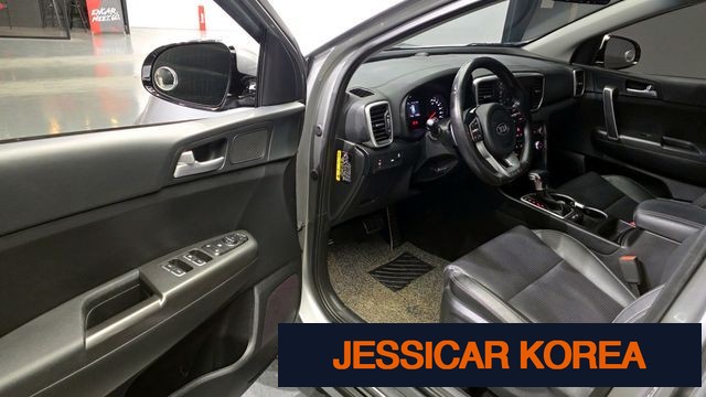 2020 Kia Sportage the bold - Thumbnail 11