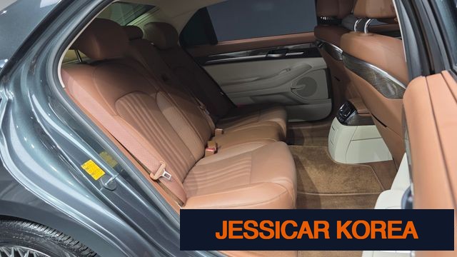 2021 Genesis G90 - Thumbnail 2