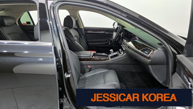 2019 Genesis G90 - Thumbnail 3