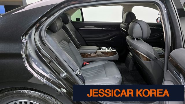 2019 Genesis G90 - Thumbnail 7
