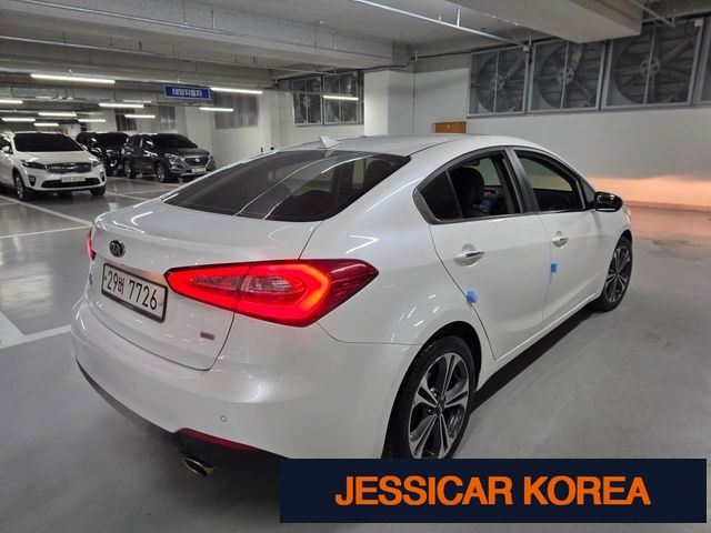 2013 Kia K3 - Thumbnail 3
