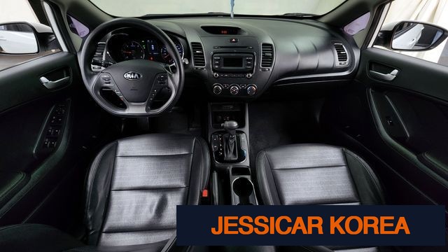 2016 Kia The New K3 - Thumbnail 12